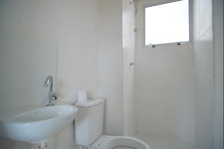 Banheiro Corredor de apartamento para alugar com 2 quartos, 41m² em Passo das Pedras, Porto Alegre