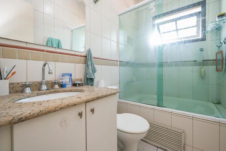 Casa para alugar com 160m², 3 quartos e 4 vagasBanheiro da Suíte