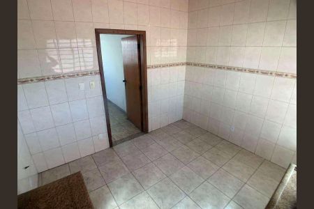 Casa para alugar com 3 quartos, 200m² em Bairro da Glória, Contagem