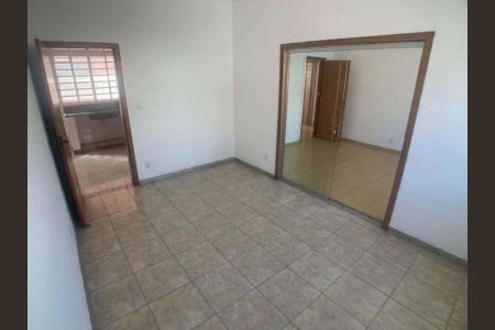 Casa para alugar com 3 quartos, 200m² em Bairro da Glória, Contagem