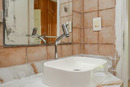 Apartamento para alugar com 75m², 2 quartos e 1 vaga Apartamento para alugar com 75m², 2 quartos e 1 vagaBanheiro da Suíte