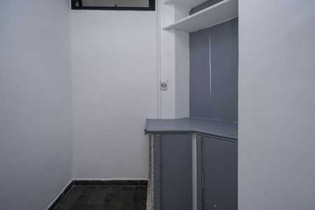 Apartamento para alugar com 75m², 2 quartos e 1 vaga Apartamento para alugar com 75m², 2 quartos e 1 vagaSaleta