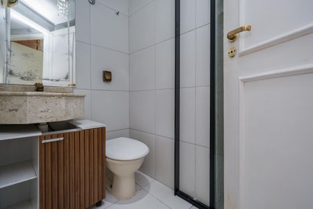 Apartamento para alugar com 75m², 2 quartos e 1 vaga Apartamento para alugar com 75m², 2 quartos e 1 vagaBanheiro