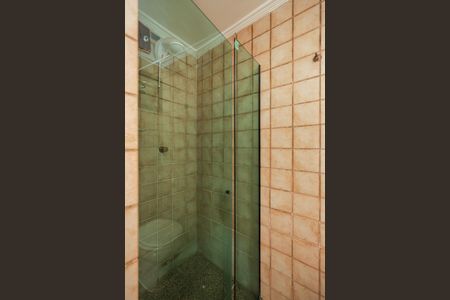 Apartamento para alugar com 75m², 2 quartos e 1 vaga Apartamento para alugar com 75m², 2 quartos e 1 vagaBanheiro da Suíte