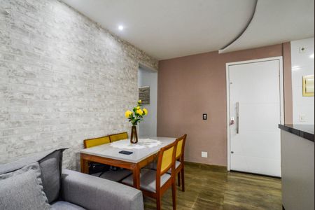 Sala de apartamento à venda com 2 quartos, 50m² em Parque Erasmo Assunção, Santo André