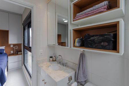 Apartamento à venda com 56m², 2 quartos e 1 vagaBanheiro da Suíte 1