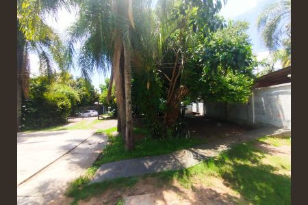 Apartamento para alugar com 39m², 2 quartos e 1 vagaÁrea comum