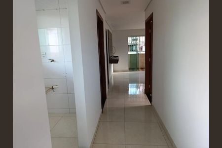 Casa para alugar com 2 quartos, 80m² em Industrial, Contagem