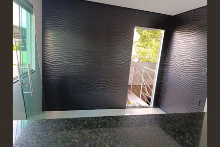 Casa para alugar com 2 quartos, 80m² em Industrial, Contagem