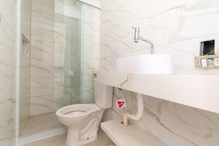 Banheiro de apartamento para alugar com 1 quarto, 32m² em Quinta da Paineira, São Paulo