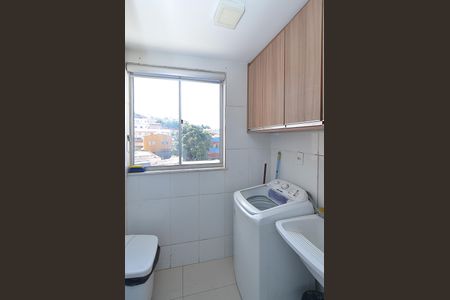 Apartamento à venda com 80m², 3 quartos e 1 vagaÁrea de Serviço