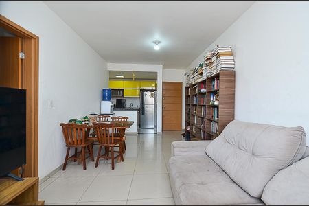 Sala Ambientes de apartamento à venda com 3 quartos, 80m² em Ana Lúcia, Belo Horizonte