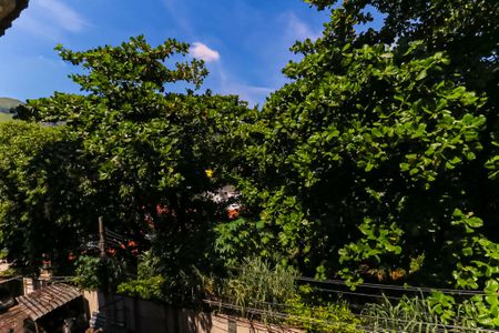 Sala vista  de apartamento para alugar com 2 quartos, 70m² em Encantado, Rio de Janeiro