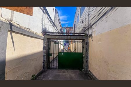 Apartamento para alugar com 70m², 2 quartos e sem vagaFachada com placa