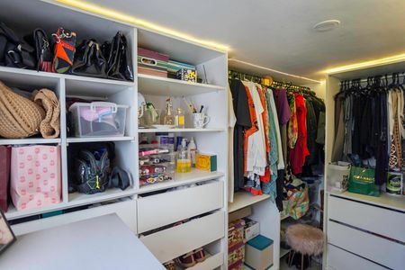 Apartamento à venda com 167m², 3 quartos e 2 vagasCloset da suíte