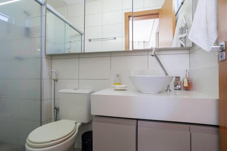 Apartamento à venda com 167m², 3 quartos e 2 vagasBanheiro da suíte 