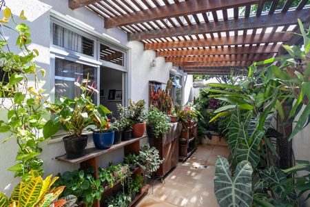 Apartamento à venda com 167m², 3 quartos e 2 vagasÁrea Privativa 