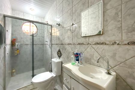 Casa à venda com 200m², 2 quartos e 2 vagas Casa à venda com 200m², 2 quartos e 2 vagasBanheiro