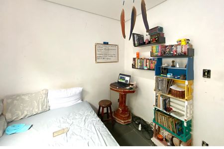 Casa à venda com 200m², 2 quartos e 2 vagas Casa à venda com 200m², 2 quartos e 2 vagasQuarto 1