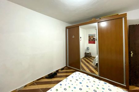 Casa à venda com 200m², 2 quartos e 2 vagas Casa à venda com 200m², 2 quartos e 2 vagasQuarto 3