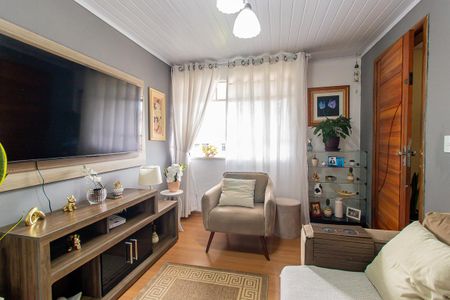 Sala de apartamento para alugar com 2 quartos, 44m² em Pinheirinho, Curitiba