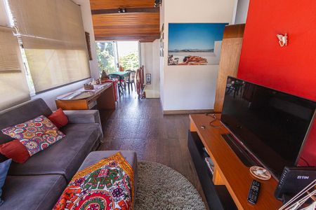 Casa à venda com 469m², 10 quartos e 4 vagas3º ANDAR: sala