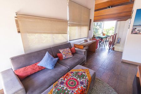 Casa à venda com 469m², 10 quartos e 4 vagas3º ANDAR: sala