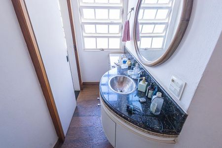 Casa à venda com 469m², 10 quartos e 4 vagasbanheiro