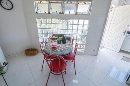 Casa à venda com 469m², 10 quartos e 4 vagascozinha