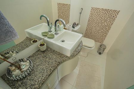 Casa à venda com 469m², 10 quartos e 4 vagasbanheiro