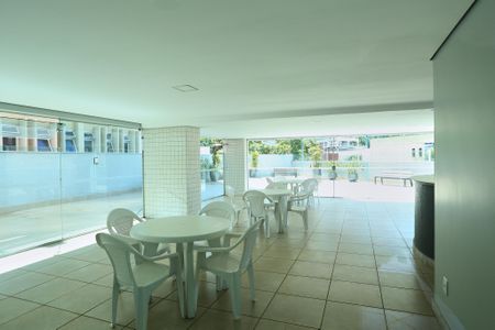 Apartamento para alugar com 52m², 1 quarto e 1 vaga Apartamento para alugar com 52m², 1 quarto e 1 vagaÁrea comum - Salão de festas