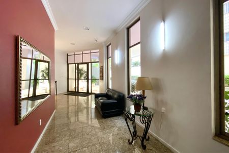 Apartamento para alugar com 80m², 2 quartos e 2 vagasÁrea comum - Hall