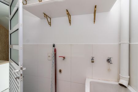 Casa de condomínio à venda com 64m², 2 quartos e 2 vagasÁrea de Serviço