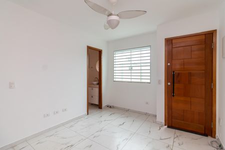 Casa de condomínio à venda com 64m², 2 quartos e 2 vagasSala
