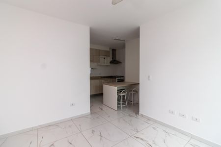 Casa de condomínio à venda com 64m², 2 quartos e 2 vagasSala