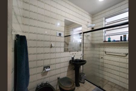 Apartamento à venda com 106m², 2 quartos e sem vaga Apartamento à venda com 106m², 2 quartos e sem vagaBanheiro Corredor