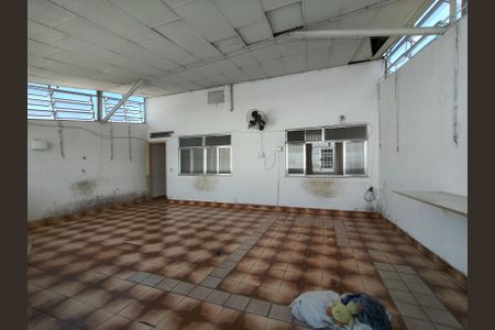 Apartamento à venda com 106m², 2 quartos e sem vaga Apartamento à venda com 106m², 2 quartos e sem vagaVaranda da Sala