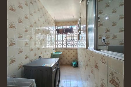 Apartamento à venda com 106m², 2 quartos e sem vaga Apartamento à venda com 106m², 2 quartos e sem vagaÁrea de Serviço