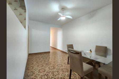 Apartamento à venda com 106m², 2 quartos e sem vaga Apartamento à venda com 106m², 2 quartos e sem vagaSala de Jantar