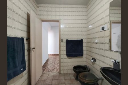 Apartamento à venda com 106m², 2 quartos e sem vaga Apartamento à venda com 106m², 2 quartos e sem vagaBanheiro Corredor