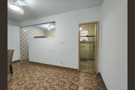 Apartamento à venda com 106m², 2 quartos e sem vaga Apartamento à venda com 106m², 2 quartos e sem vagaSala de Jantar