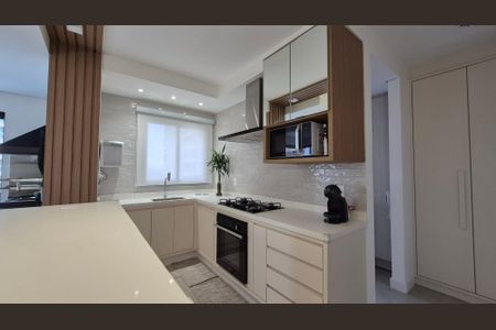 Apartamento à venda com 93m², 2 quartos e 3 vagasCozinha