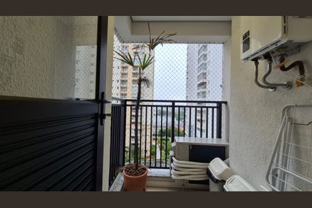 Apartamento à venda com 93m², 2 quartos e 3 vagasArea de serviço