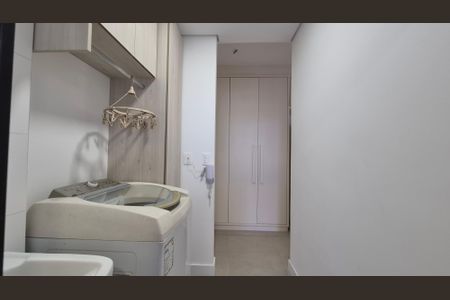 Apartamento à venda com 93m², 2 quartos e 3 vagasArea de serviço