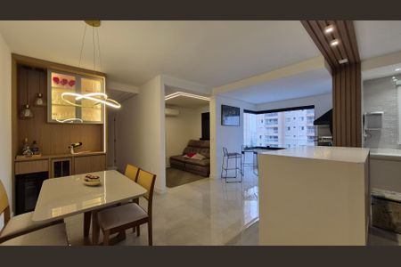 Sala de apartamento à venda com 2 quartos, 93m² em Campestre, Santo André
