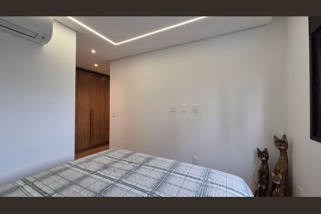 Apartamento à venda com 93m², 2 quartos e 3 vagasSuíte