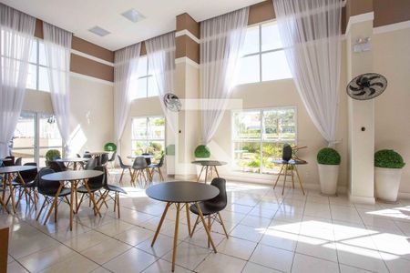 Apartamento para alugar com 48m², 2 quartos e 1 vagaÁrea comum - Salão de festas