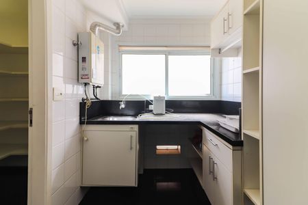 Apartamento para alugar com 104m², 2 quartos e 2 vagasCozinha e Área de Serviço