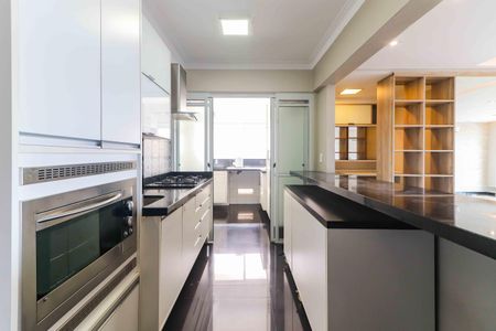 Apartamento para alugar com 104m², 2 quartos e 2 vagasCozinha e Área de Serviço