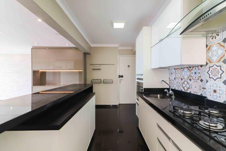 Apartamento para alugar com 104m², 2 quartos e 2 vagasCozinha e Área de Serviço